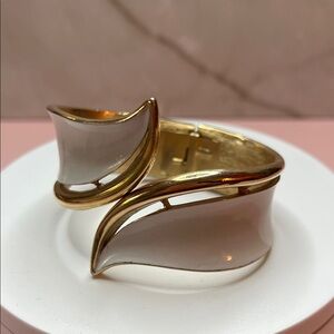 VTG Crown Trifari White & Gold-Tone Leaf Hinged Clamper Bracelet – Signed 1960s